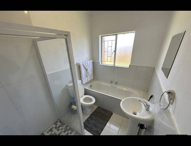 2 BEDROOM APARTMENT FOR SALE IN WITFIELD
